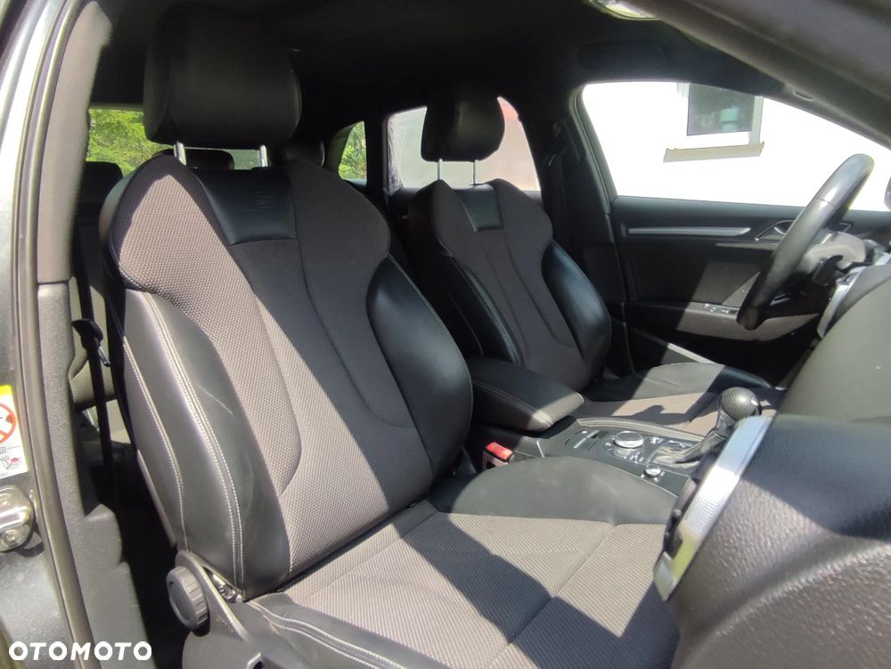 Audi A3 Sportback 2.0 TDI (clean diesel) quattro S tronic S line Sportpaket - 17