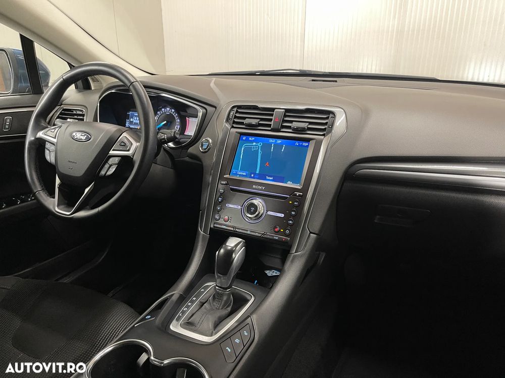 Ford Mondeo 2.0 HEV Titanium - 9