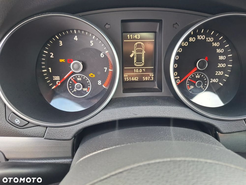 Volkswagen Golf - 11