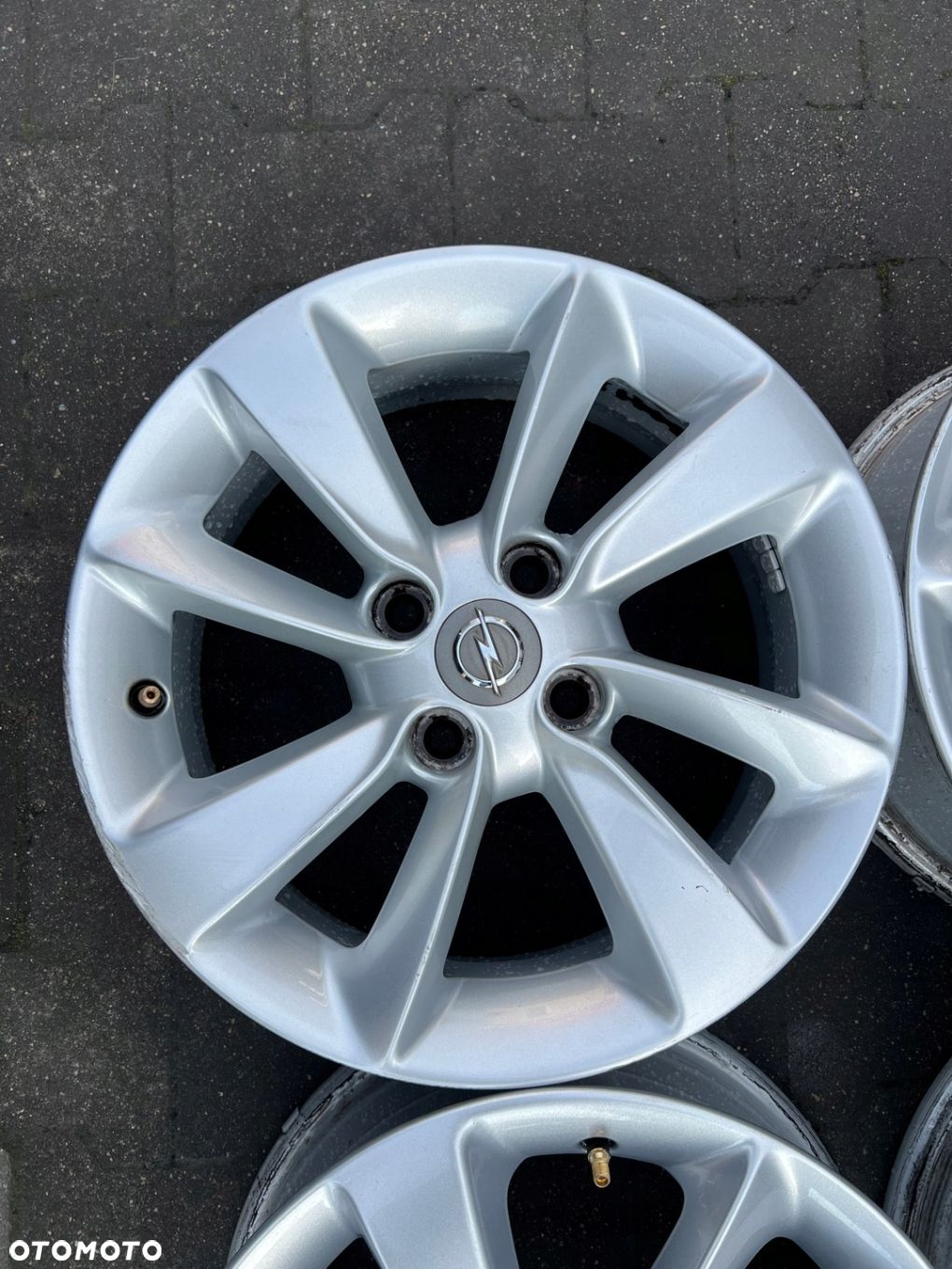 ALUFELGI ORYGINAŁ 15 OPEL 4X100  CZUJNIKI - 4