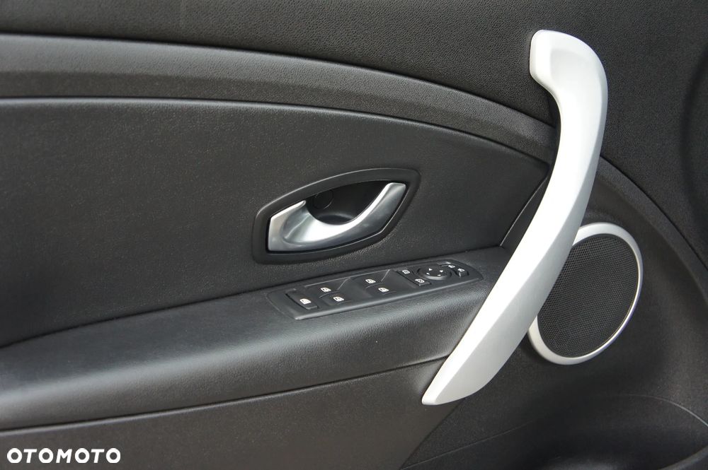 Renault Fluence 2.0 16V 140 Dynamique - 23