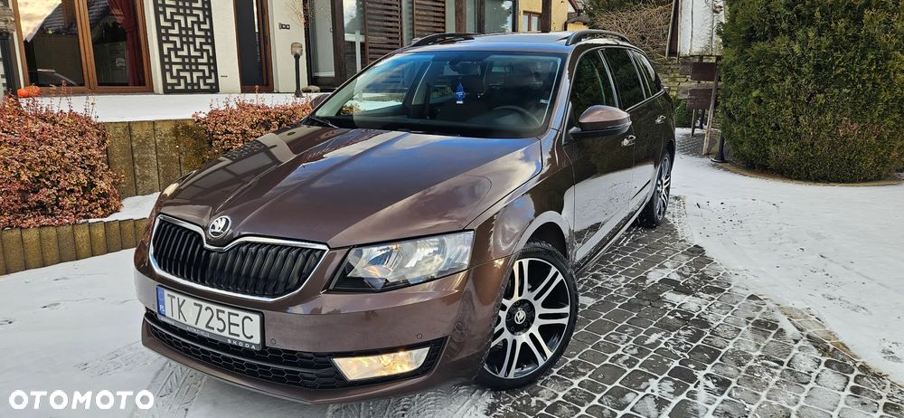 Skoda Octavia 2.0 TDI DSG Ambition - 1