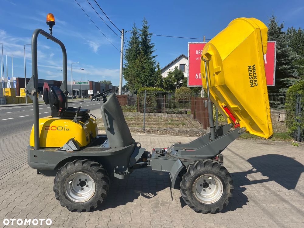 Wacker Neuson 2001 - 9