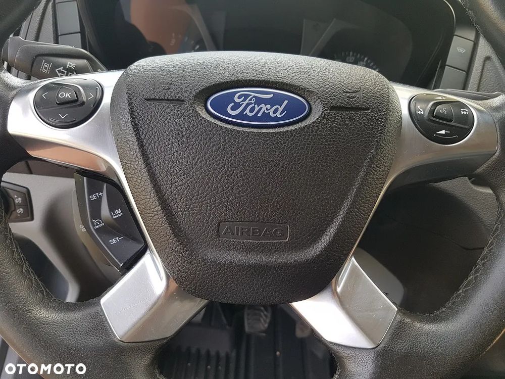 Ford Transit - 18