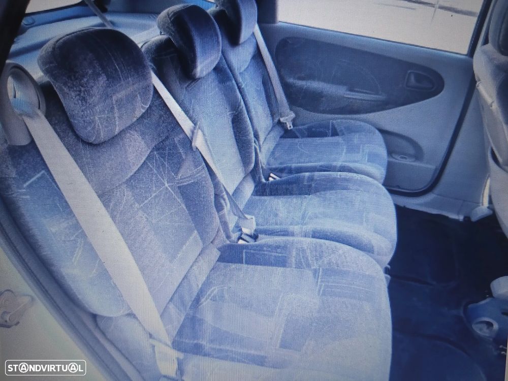 Renault Scénic - 16