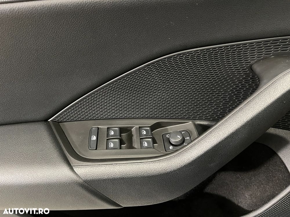 Skoda Octavia 2.0 TDI DSG Style - 23