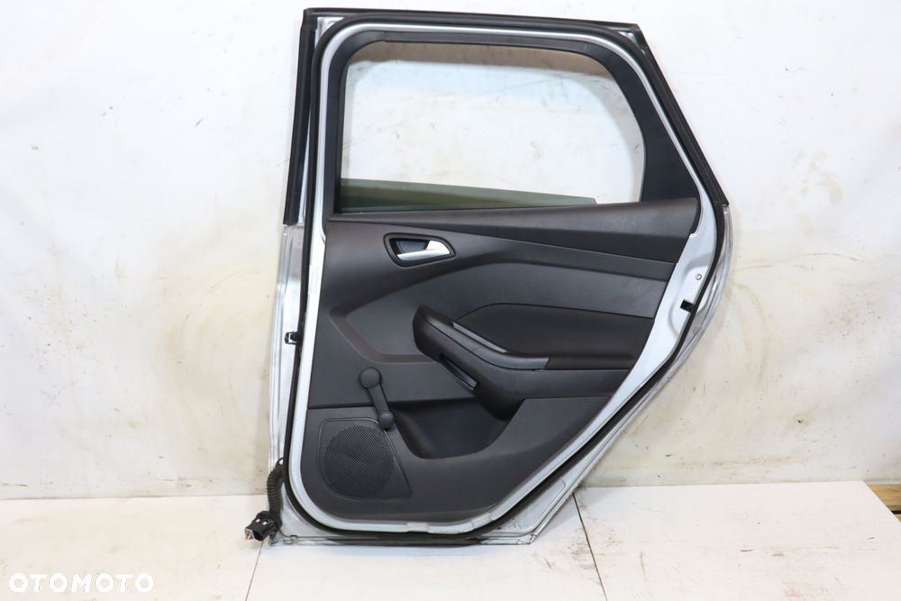 DRZWI PRAWY TYŁ FORD FOCUS III MK3 LIFT 0F KOMBI - 2