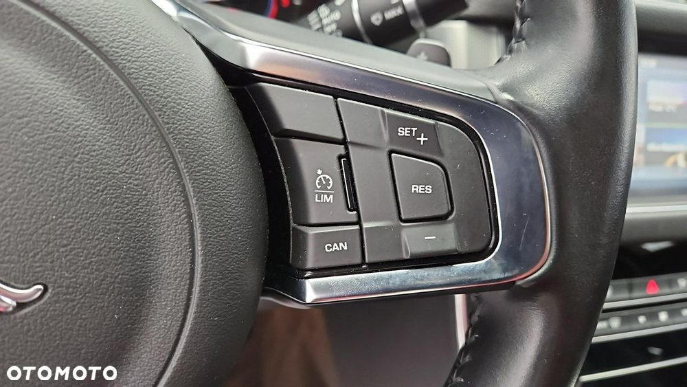 Jaguar XF 2.0 i4D Prestige - 15