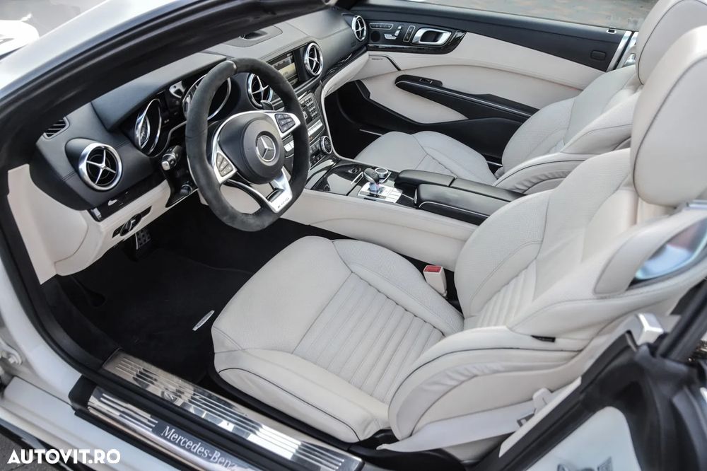 Mercedes-Benz SL 400 Aut - 32