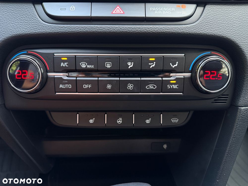 Kia XCeed 1.5 T-GDI Business Line DCT - 15