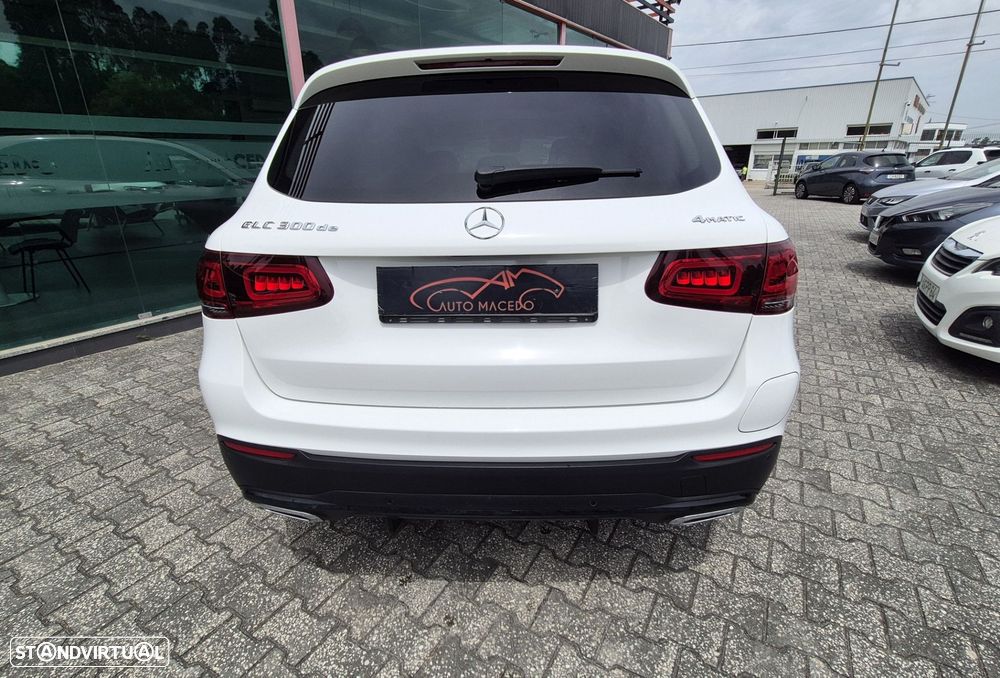 Mercedes-Benz GLC 300 de 4Matic 9G-TRONIC AMG Line Plus - 9