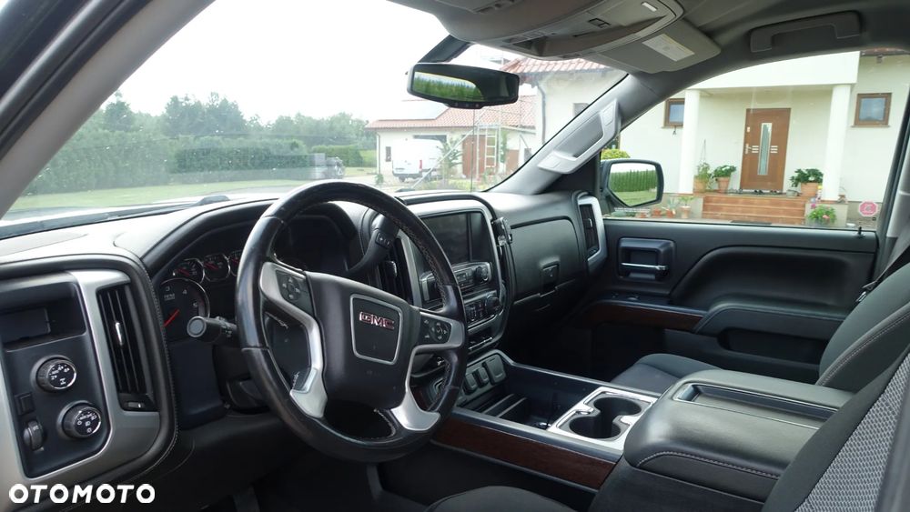 GMC Sierra - 8