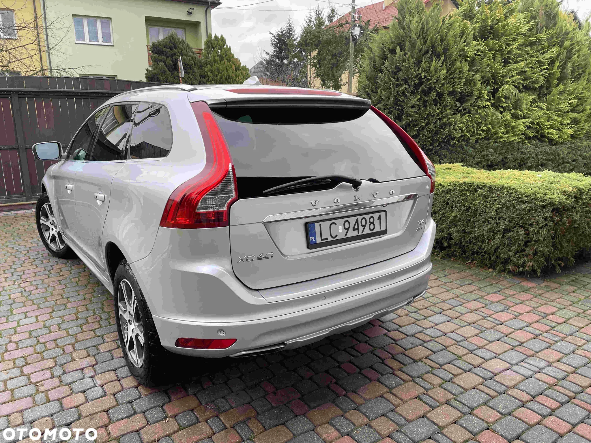 Volvo XC 60 - 4
