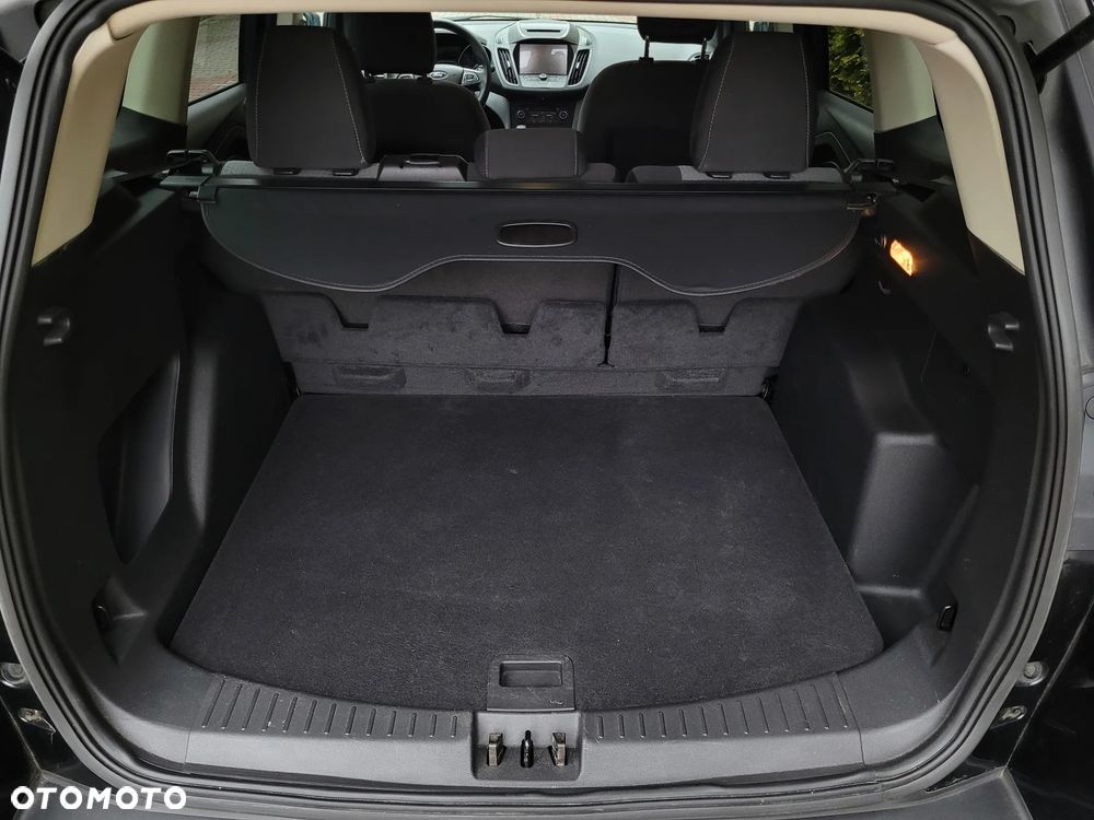 Ford Kuga 1.5 EcoBoost 4WD Trend - 36