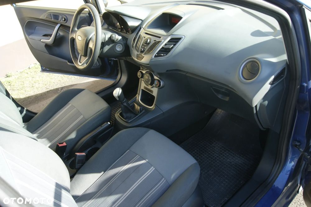 Ford Fiesta 1.25 Ambiente - 13
