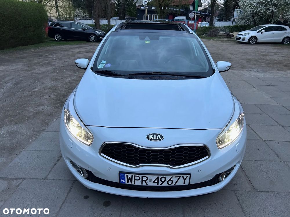Kia Ceed 1.6 GDI Business Line - 11