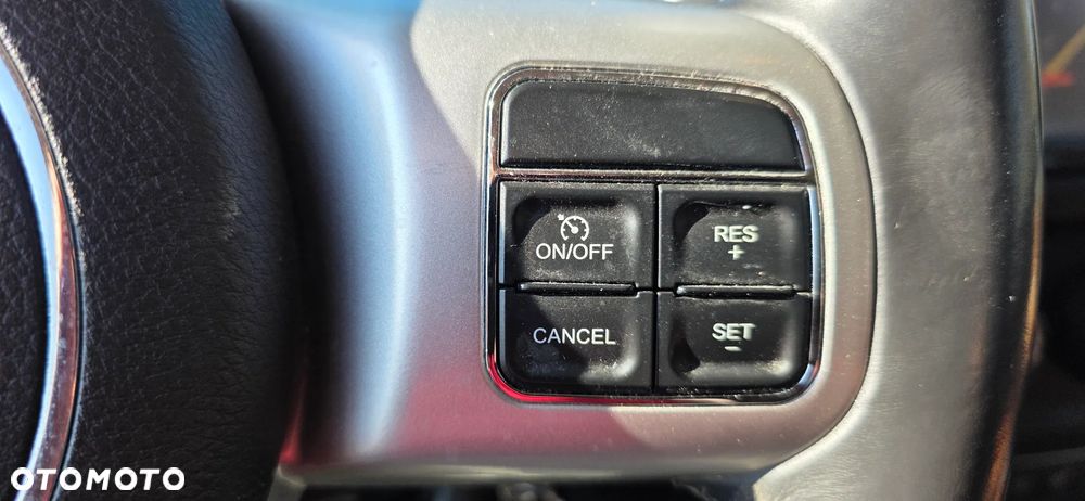 Jeep Compass 2.4I 4x4 Automatik Limited - 35