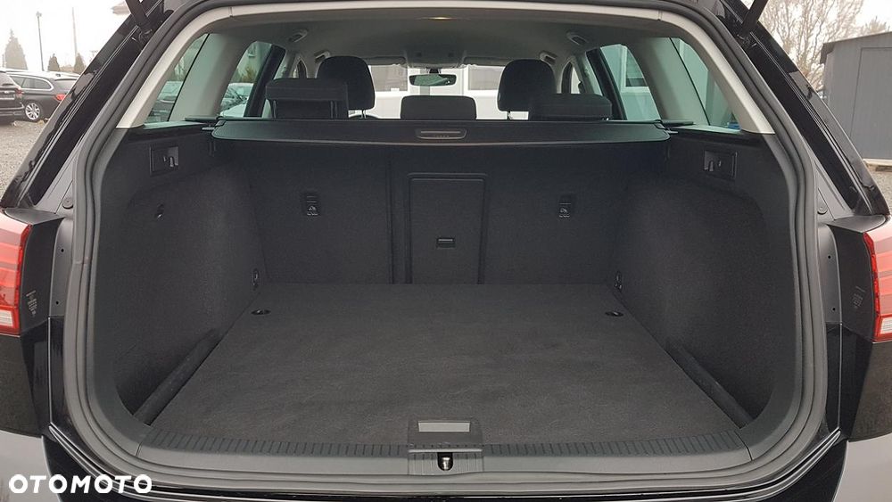 Volkswagen Golf 1.6 TDI SCR DSG Join - 12