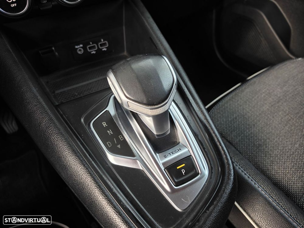 Renault Captur E-TECH 160 INTENS - 28