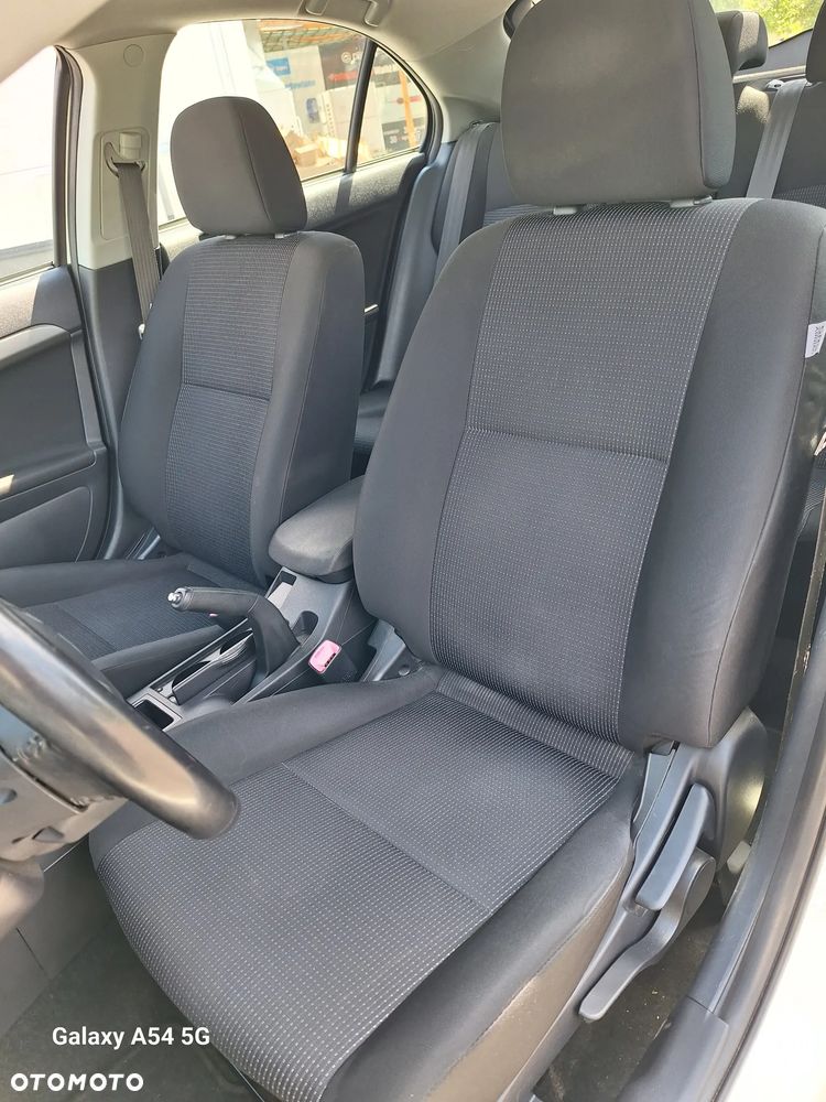Mitsubishi Lancer 1.8 Inform - 19