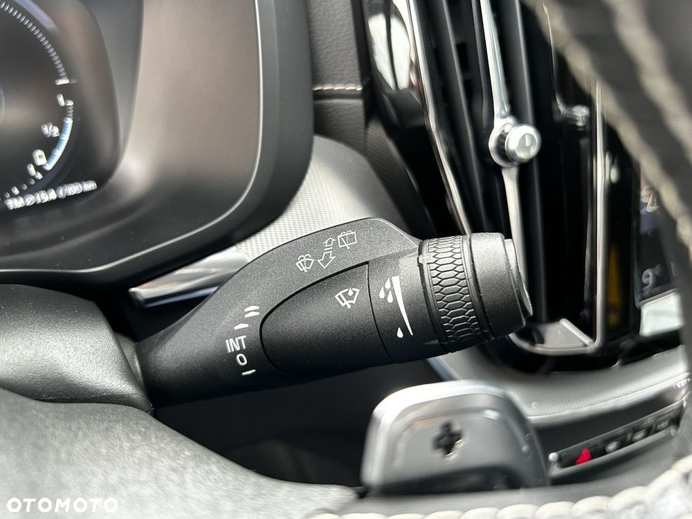 Volvo XC 60 - 25