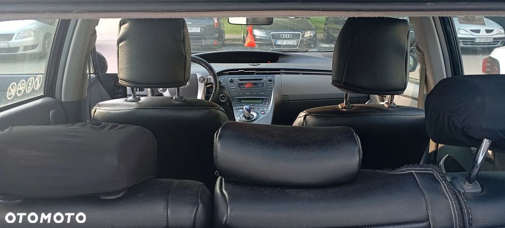 Toyota Prius 1.8 HSD Prestige - 10