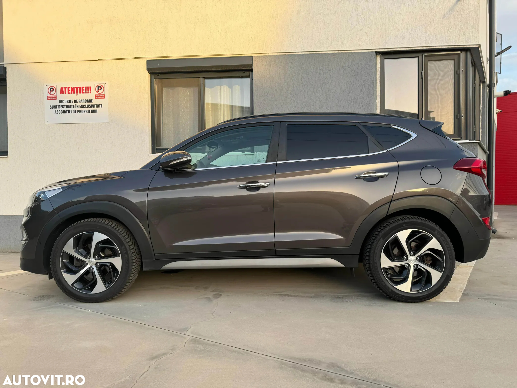 Hyundai Tucson 2.0 CRDI 4WD 6AT Premium+ - 3