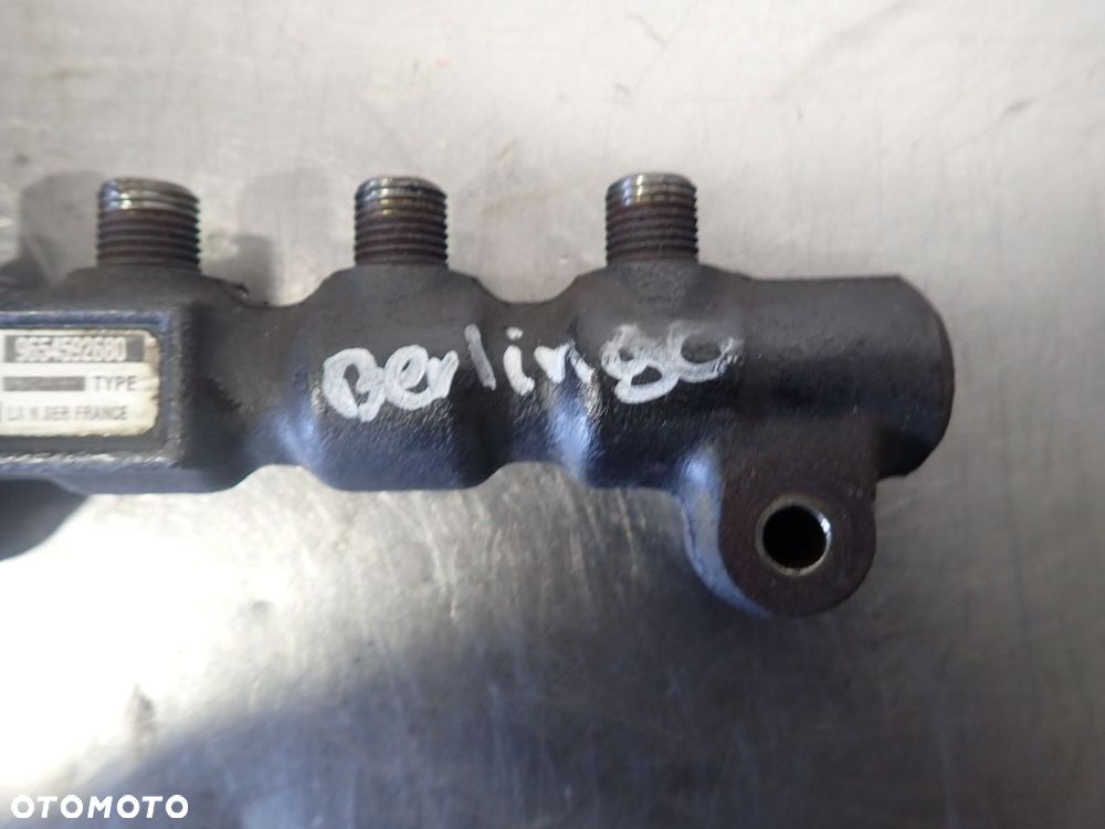 LISTWA WTRYSKOWA CITROEN BERLINGO II - 4