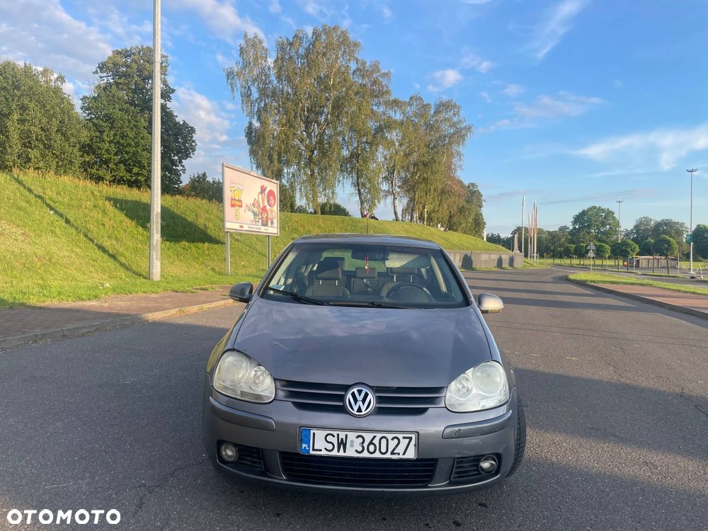 Volkswagen Golf - 2