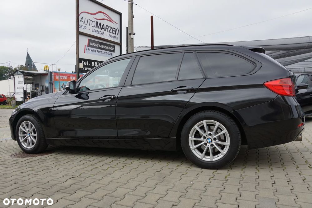 BMW Seria 3 320d Touring xDrive - 6