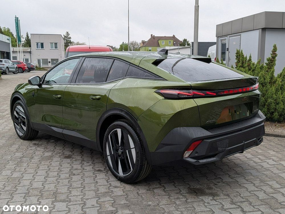 Peugeot 408 - 4
