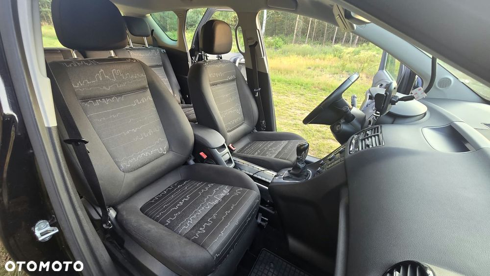 Opel Meriva - 16