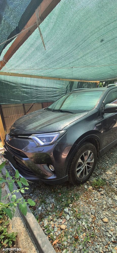 Toyota RAV4 2.5 VVT-i 4x4 Luxury - 4
