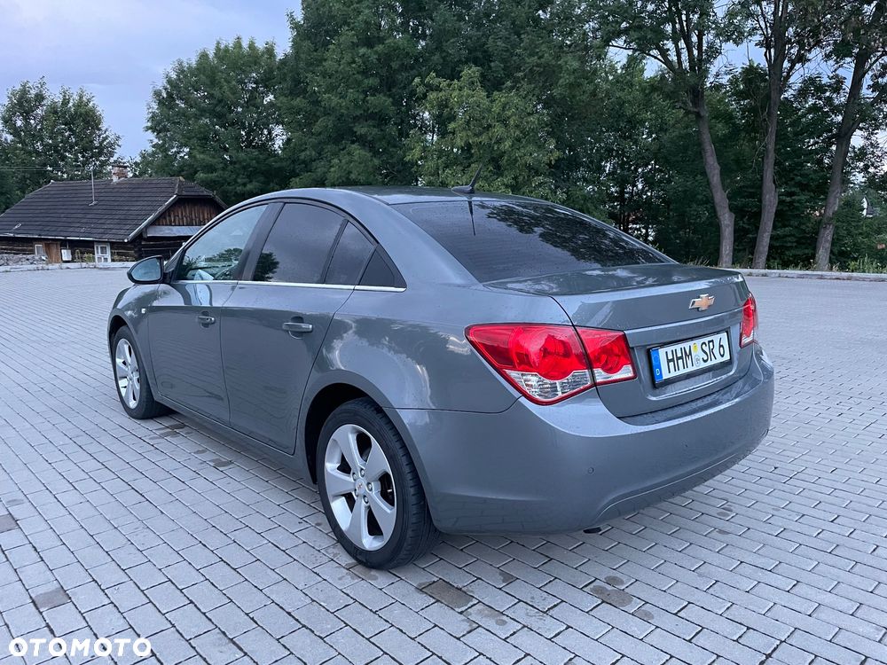 Chevrolet Cruze 1.8 LTZ - 4