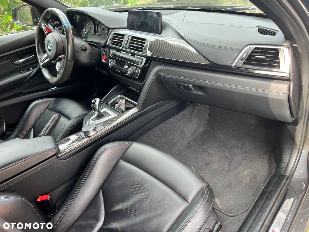 BMW M3 CS DKG - 11