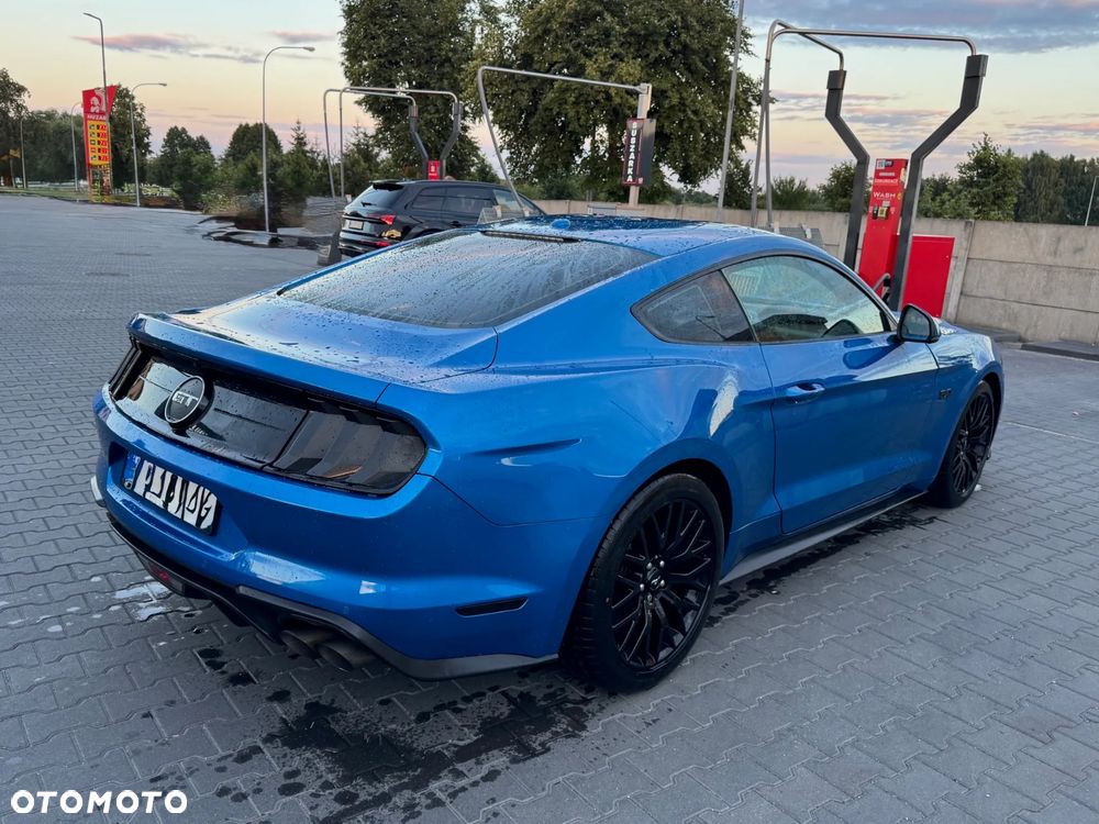Ford Mustang - 5