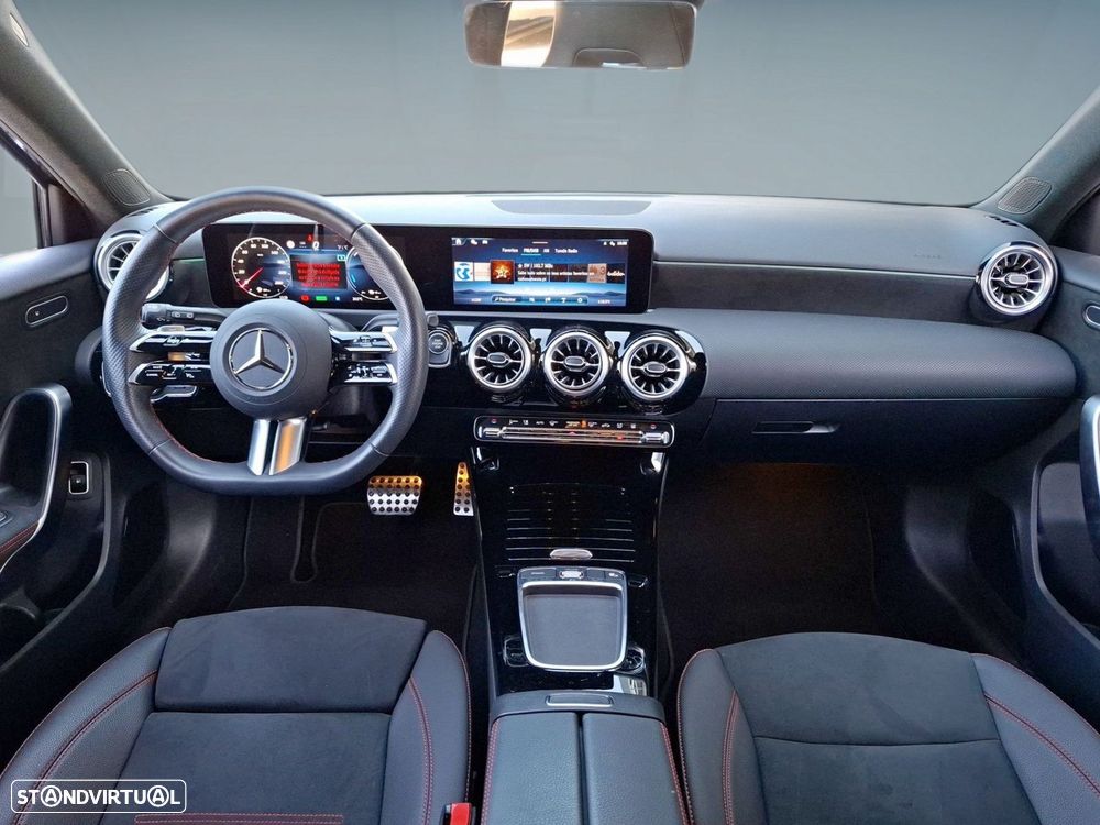 Mercedes-Benz A 250 e - 12