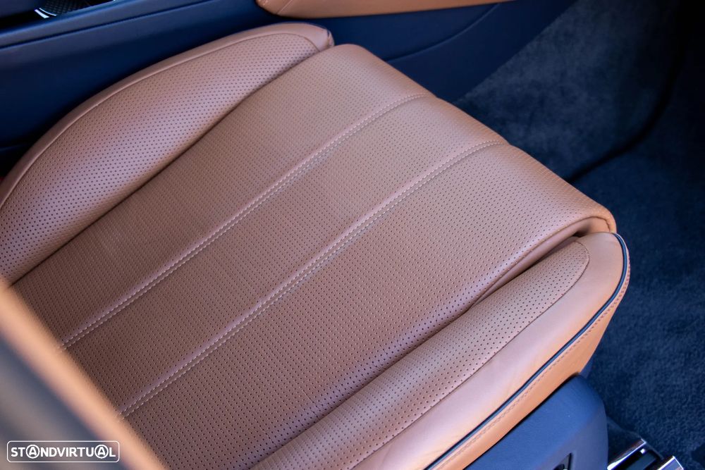 Bentley Bentayga - 31