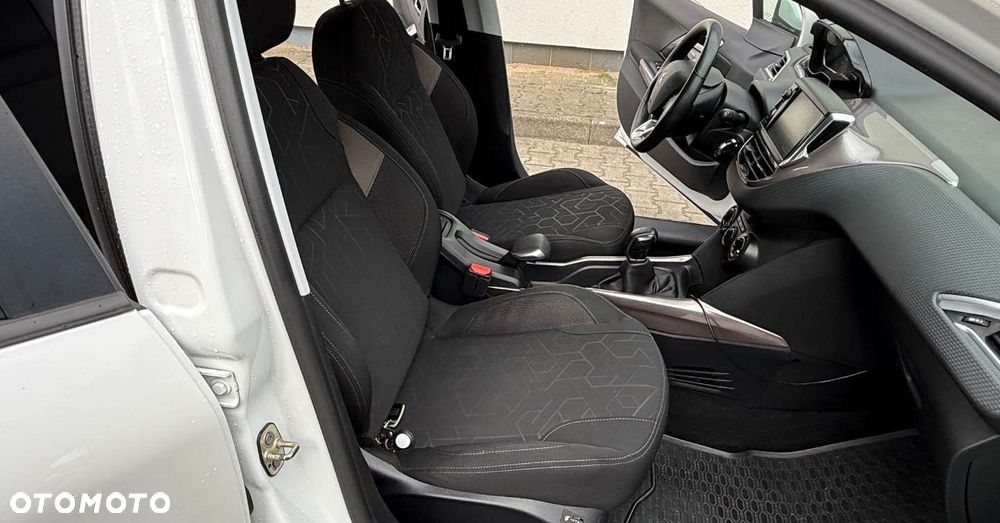 Peugeot 2008 - 19