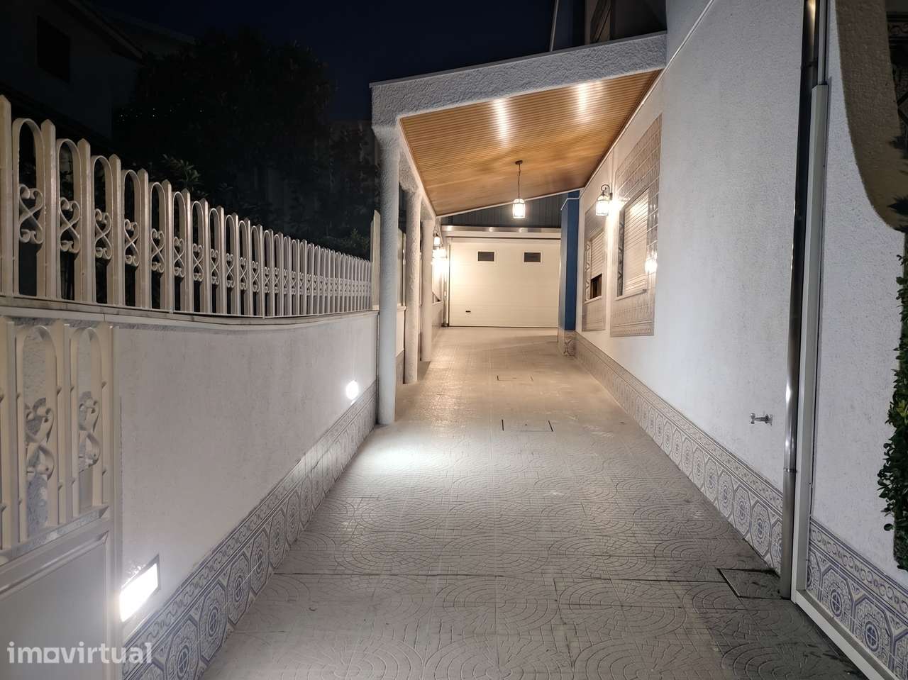Moradia T4 com Garagem Terraço e Águas Furtadas - Grande imagem: 3/40