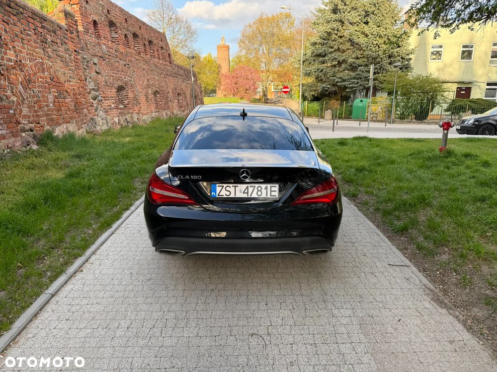 Mercedes-Benz CLA 180 7G-DCT - 5