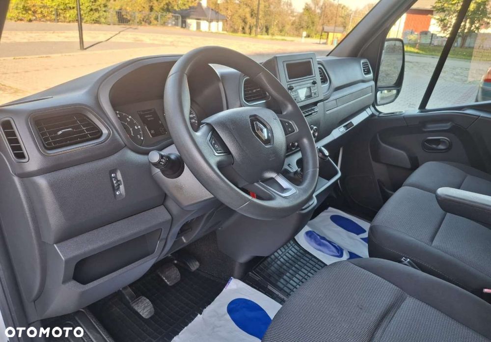 Renault Master - 24