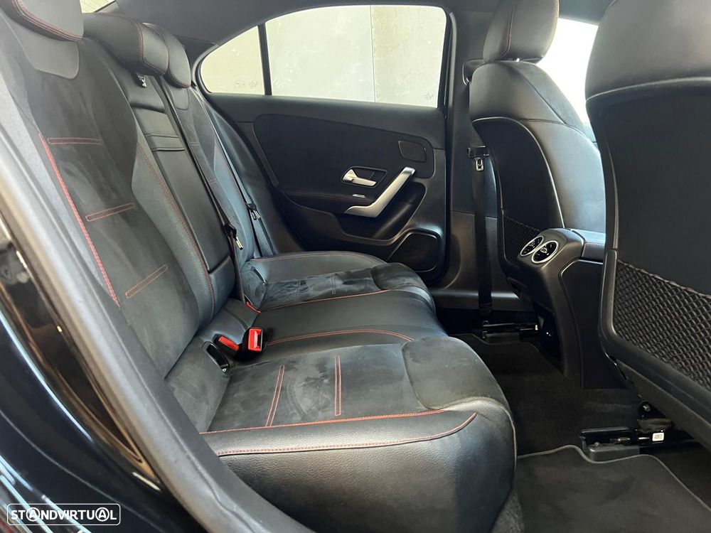 Mercedes-Benz A 250 Limousine e AMG Line - 16