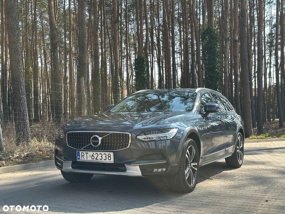 Volvo V90 D5 SCR AWD Momentum - 22