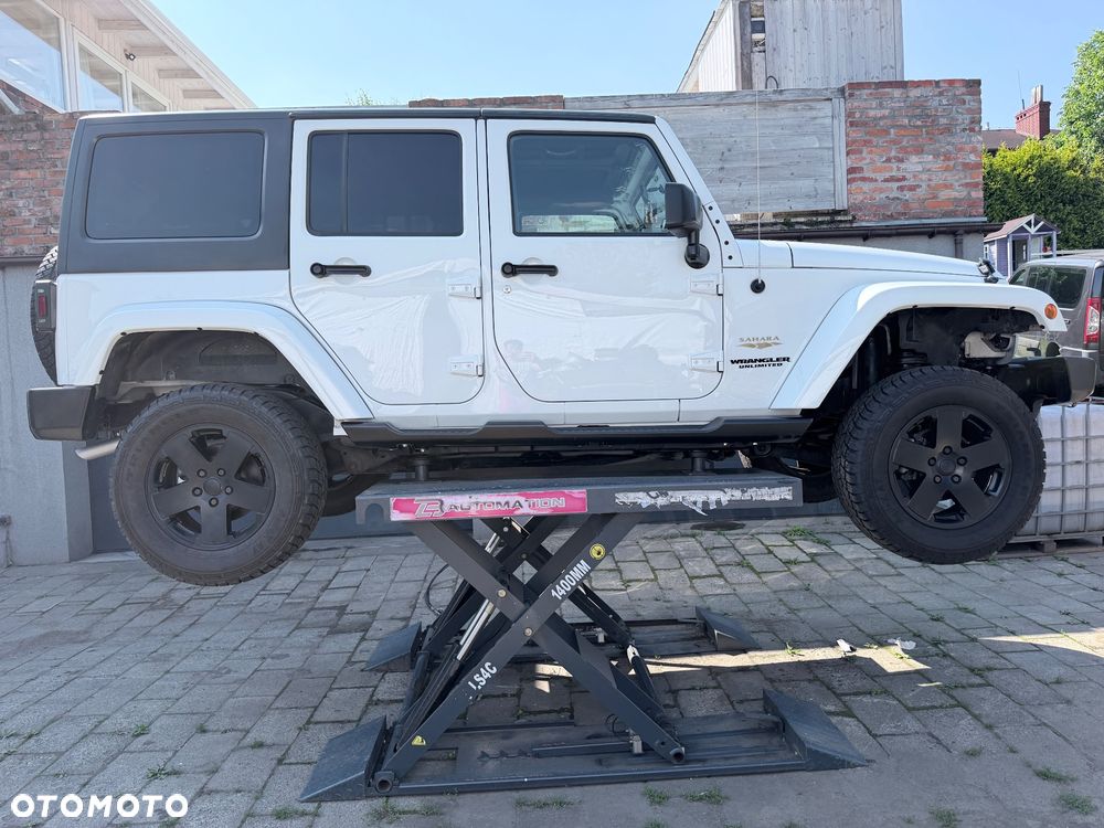 Jeep Wrangler 3.6 Unlim Sahara - 2