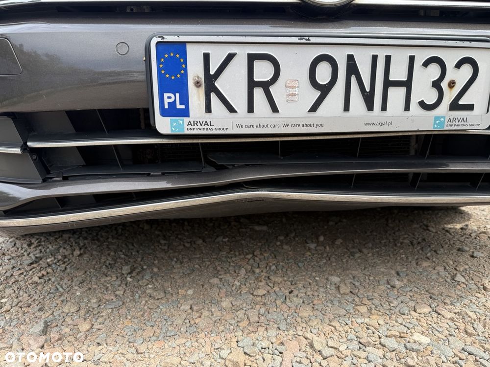 Volkswagen Passat 1.8 TSI BMT Highline - 18