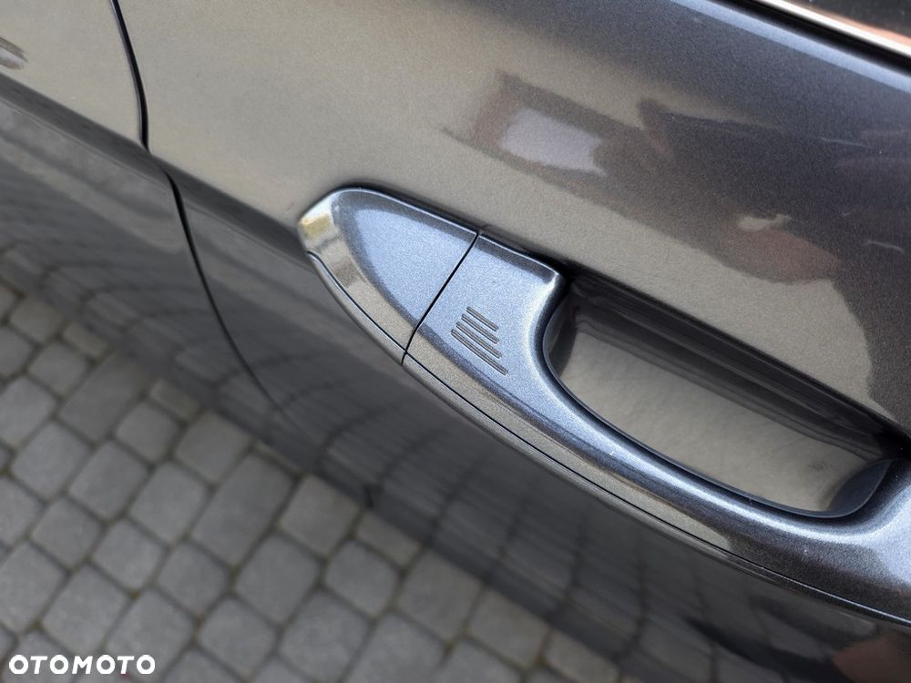 Ford Mondeo 2.0 TDCi Titanium - 32