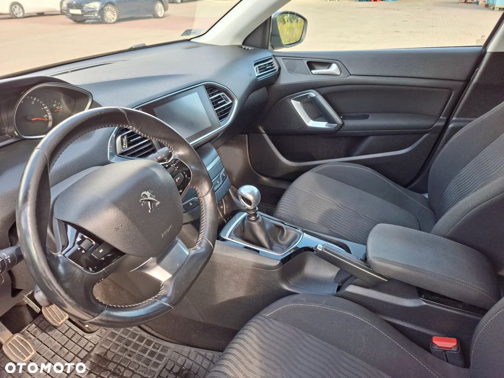 Peugeot 308 - 14