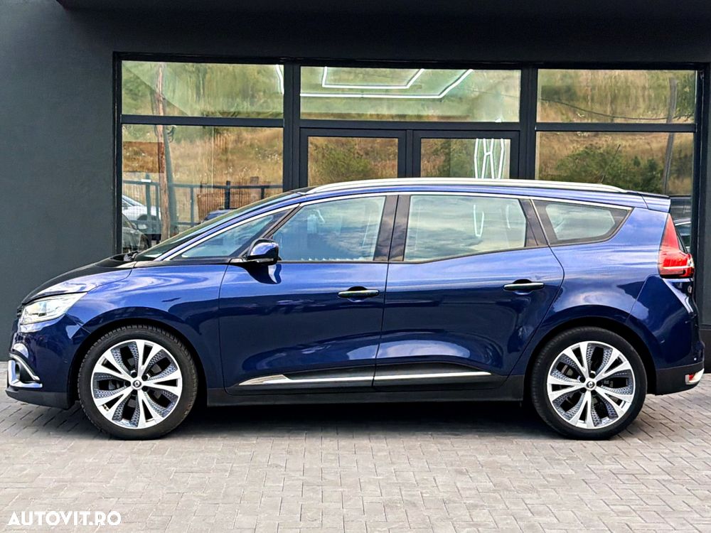 Renault Grand Scenic - 13