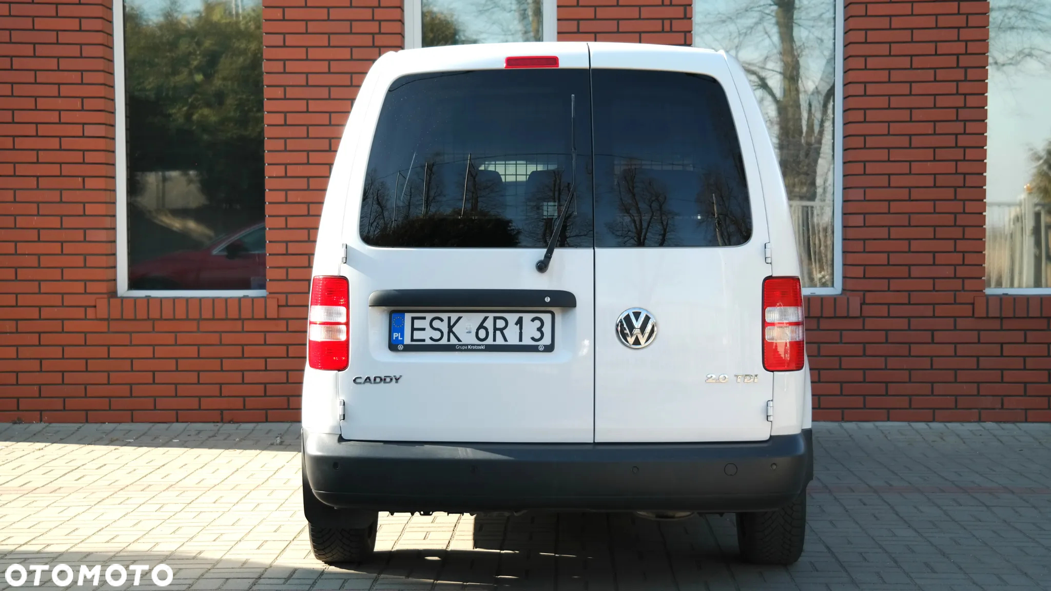 Volkswagen Caddy 2.0 TDI Comfortline DSG - 24